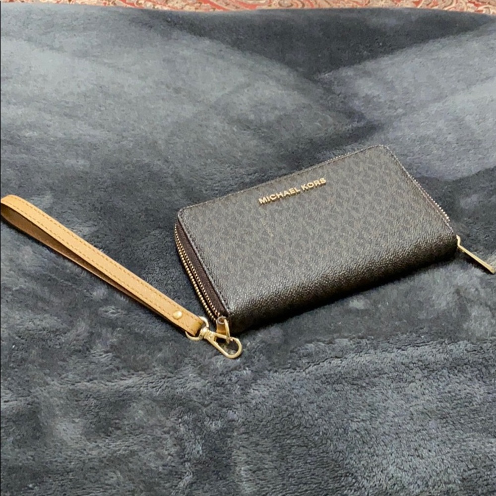 Michael Kors phone smartphone wallet